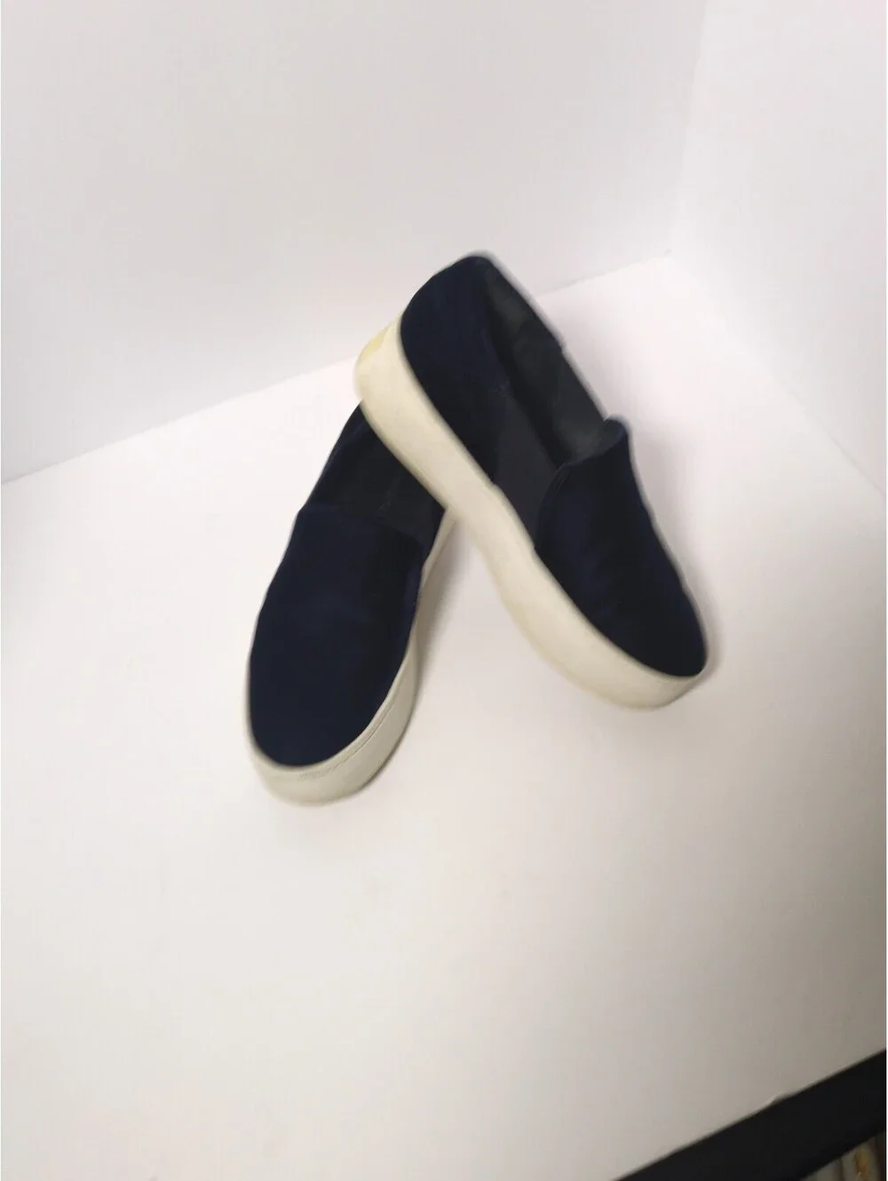 Vince California Black Suede Platform Slip On Sneakers Women's Sz 5